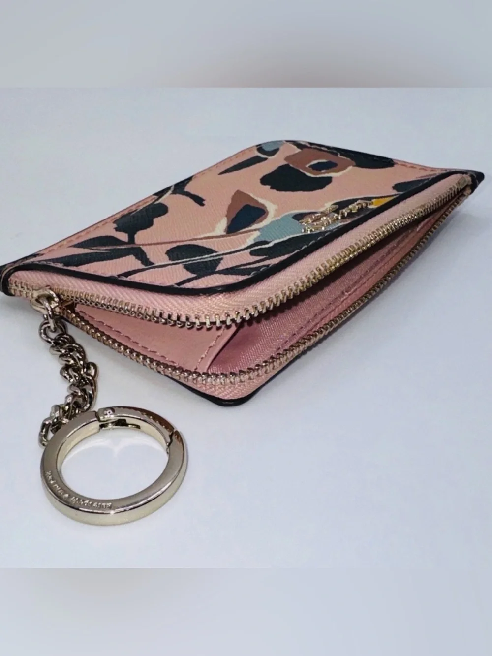 🔵 SALE! free Ship. Kate Spade Floral Print Key Card Holder in Blush Pink.